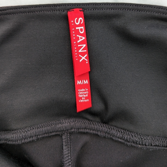 Spanx Faux Leather Black Leggings Size M - Picture 6 of 16